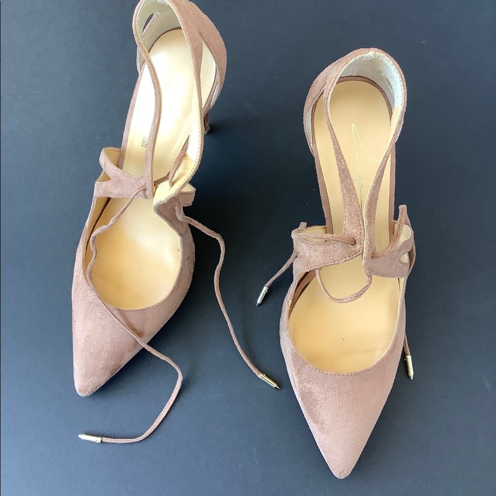 Daya by Zendaya Aaron Pointy Toe Pump
